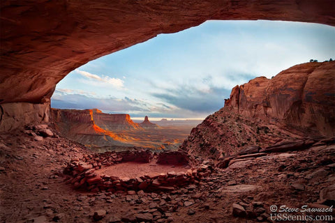 Sunset at false kiva in Canyonlands National Park near Moab, Utah